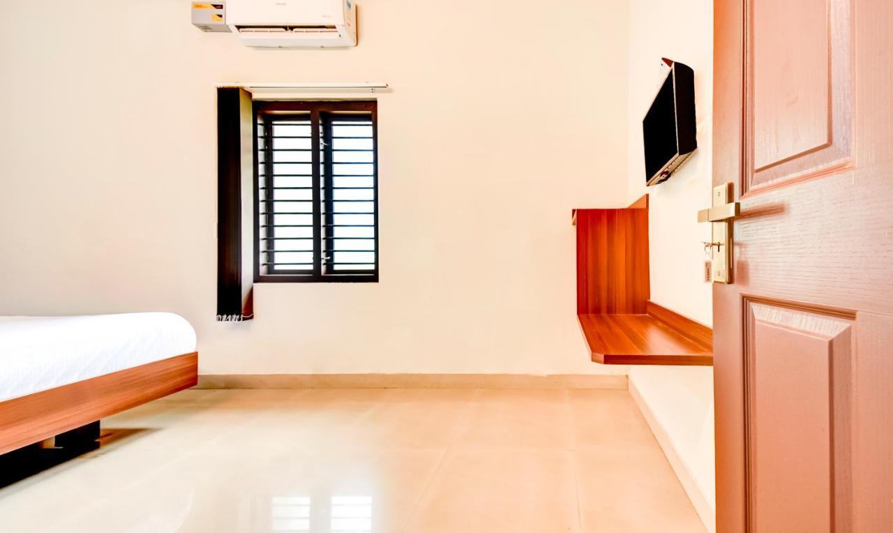 Hotel Aspire Kochi Exterior foto
